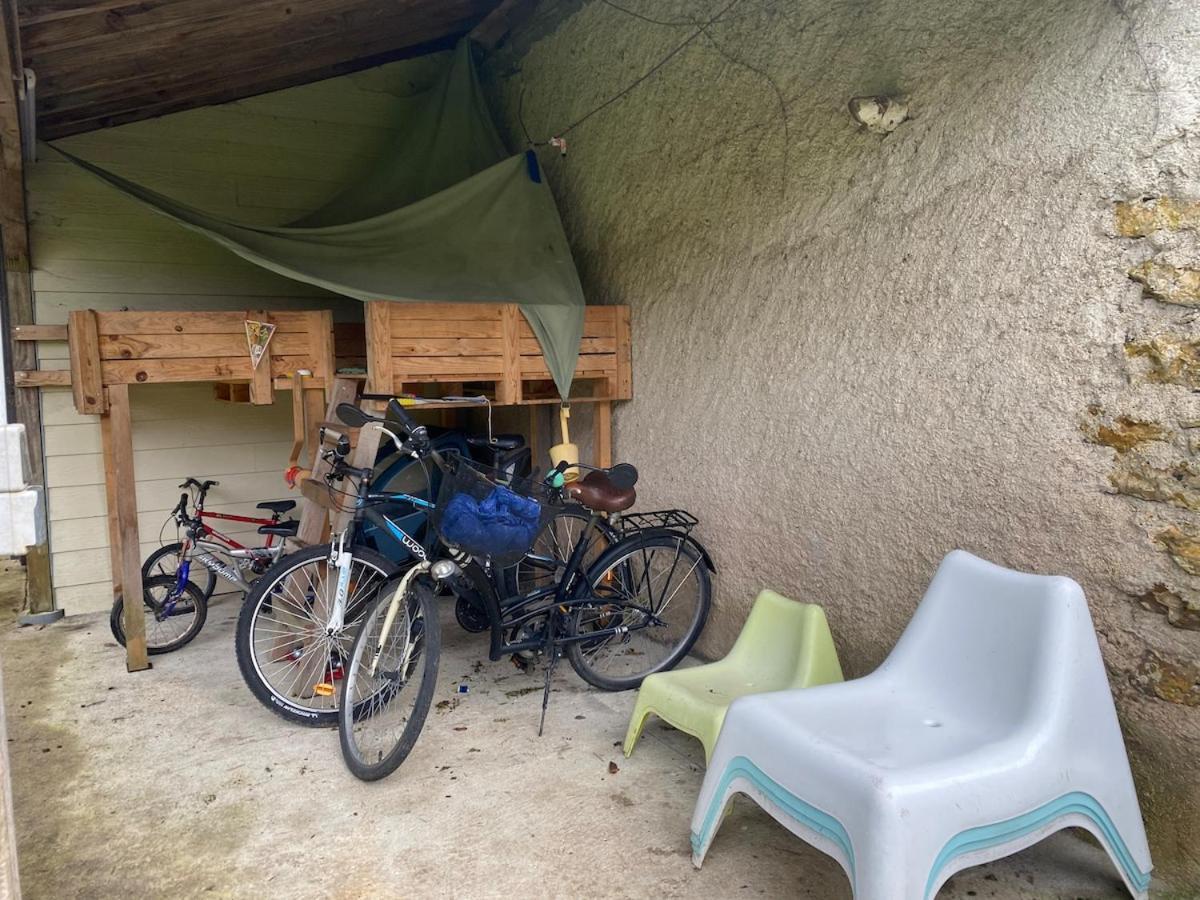 הוילה Villeneuve-sur-Yonne Le Refuge De Valprofonde מראה חיצוני תמונה